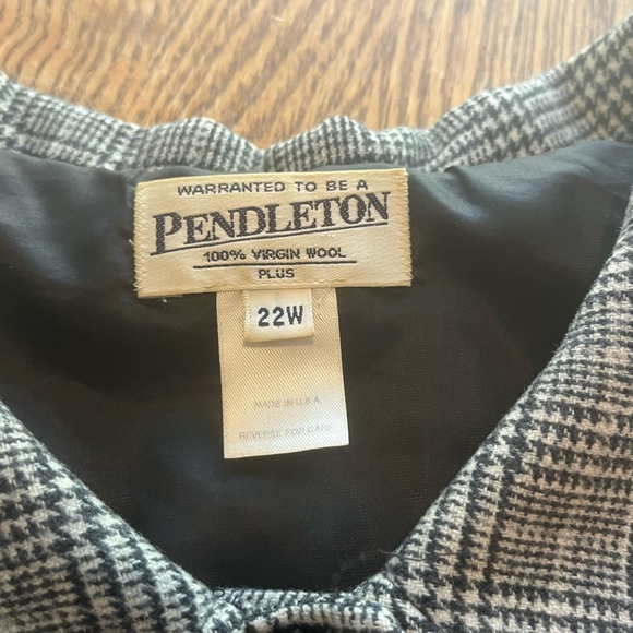 Pendleton Vintage Classic Black White Jacket Size 22W *READ* Pleated Shoulders - Picture 6 of 12